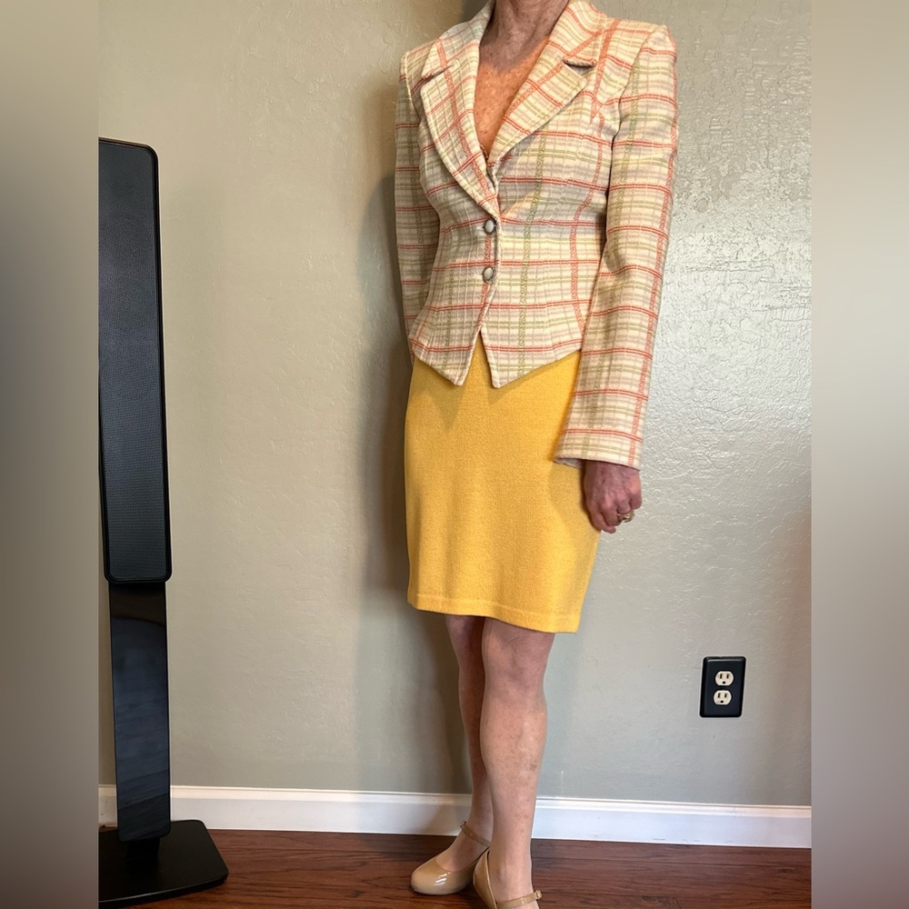 St. John Spring Blazer and Yellow Skirt Set